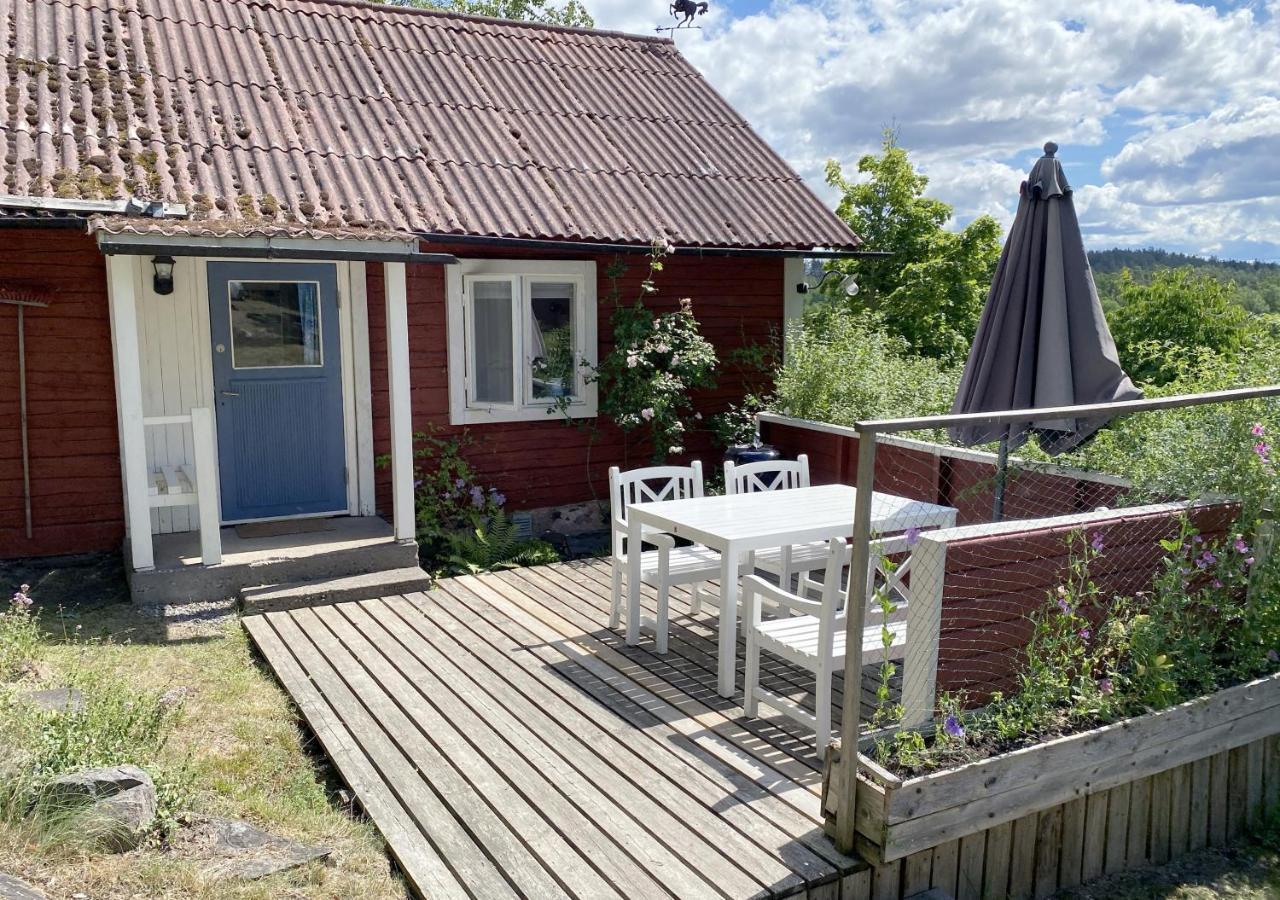 18Th Century Farm Cottage Valdemarsvik Exterior foto